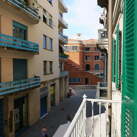 La Casa Nella Corte * La Spezia